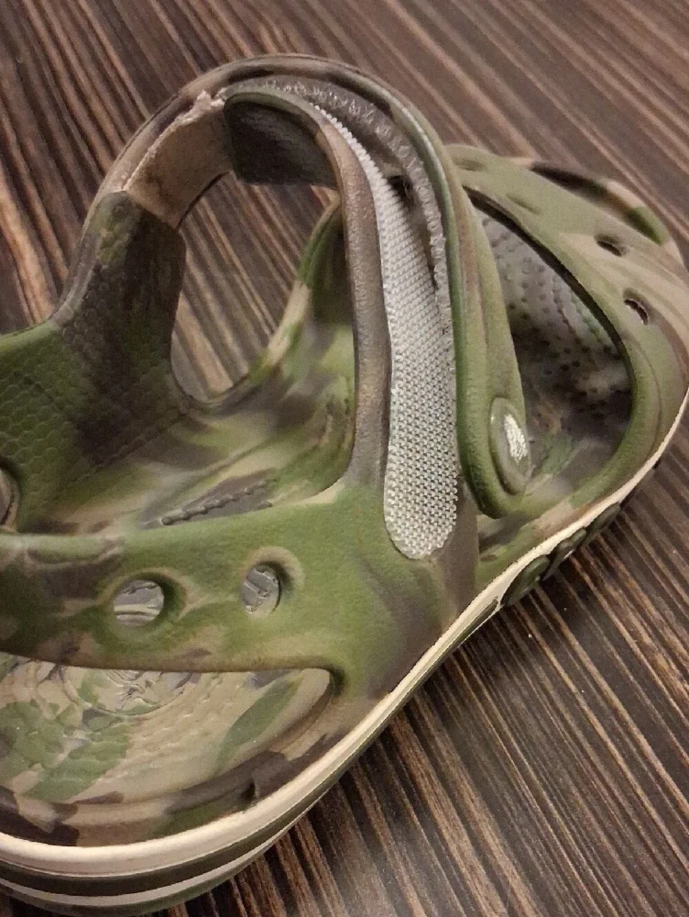 CROCS Kids Green Camo Strap Sandals